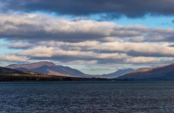 Skellig View Harbour View Sunrise Apartment Portmagee Esterno foto
